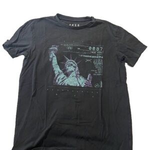 Free State Graphic T-Shirt for Men- Size Small